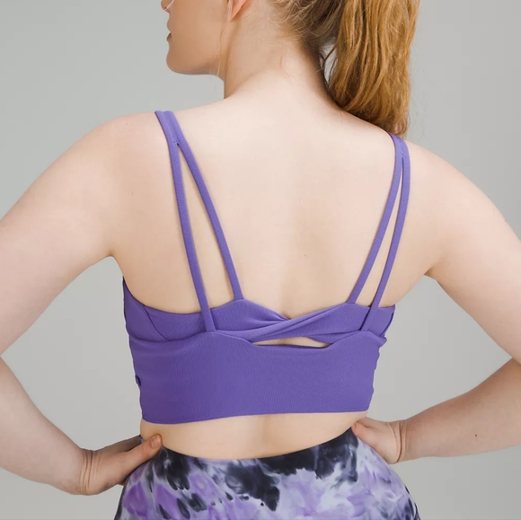 Lululemon - Ribbed Back-Twist Yoga Bra Light Support, C/D Cup - Charged Indigo - Picture 5 of 9